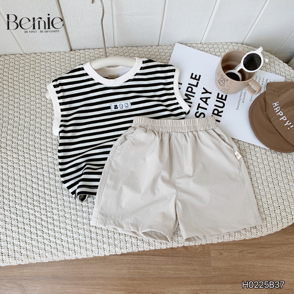 Set bộ bé trai tanktop kẻ ngang đính tag cá tính cho bé trai, bộ áo polo, quần gió nhẹ cá tính