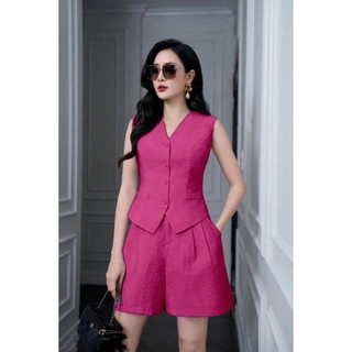 SET BỘ GILE ĐŨI CỔ CHỮ V SÁT NÁCH KÈM QUẦN NGẮN PHONG CÁCH CÁ TÍNH SANG TRỌNG PHÙ HỢP THỜI TRANG