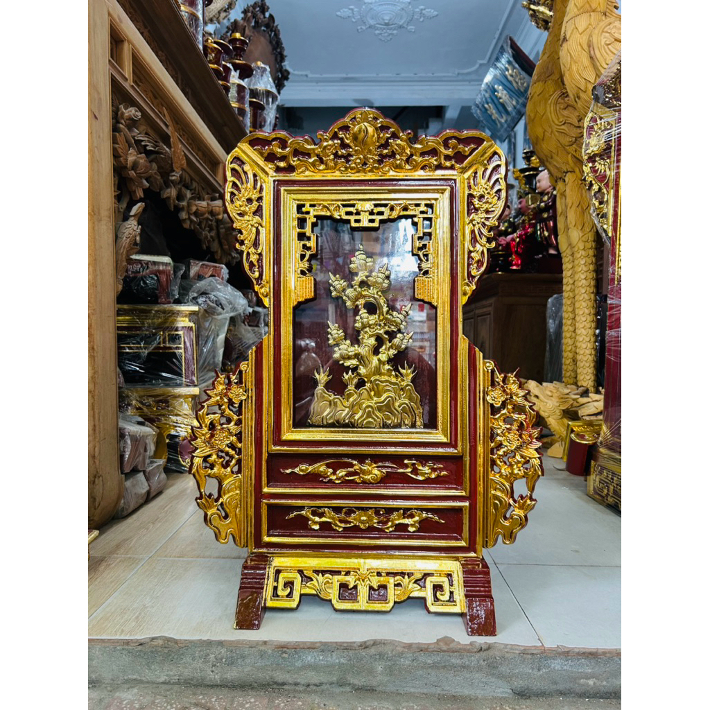 Giá gương cây Tùng gô mít son son thếp vàng