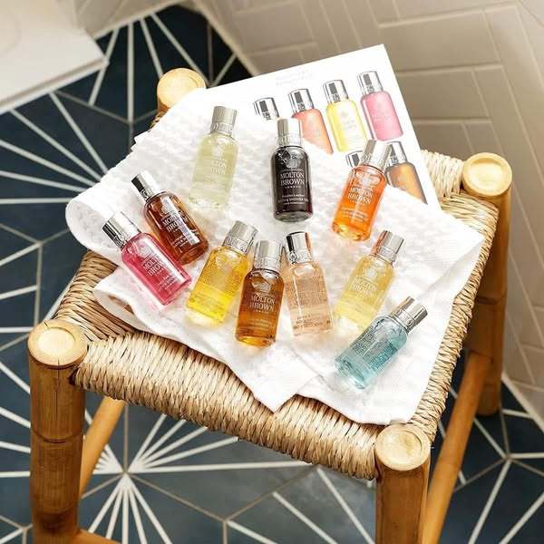 Set sữa tắm Molton Brown 10x30ml - Molton Brown Discovery Bathing Collection 10x30ml