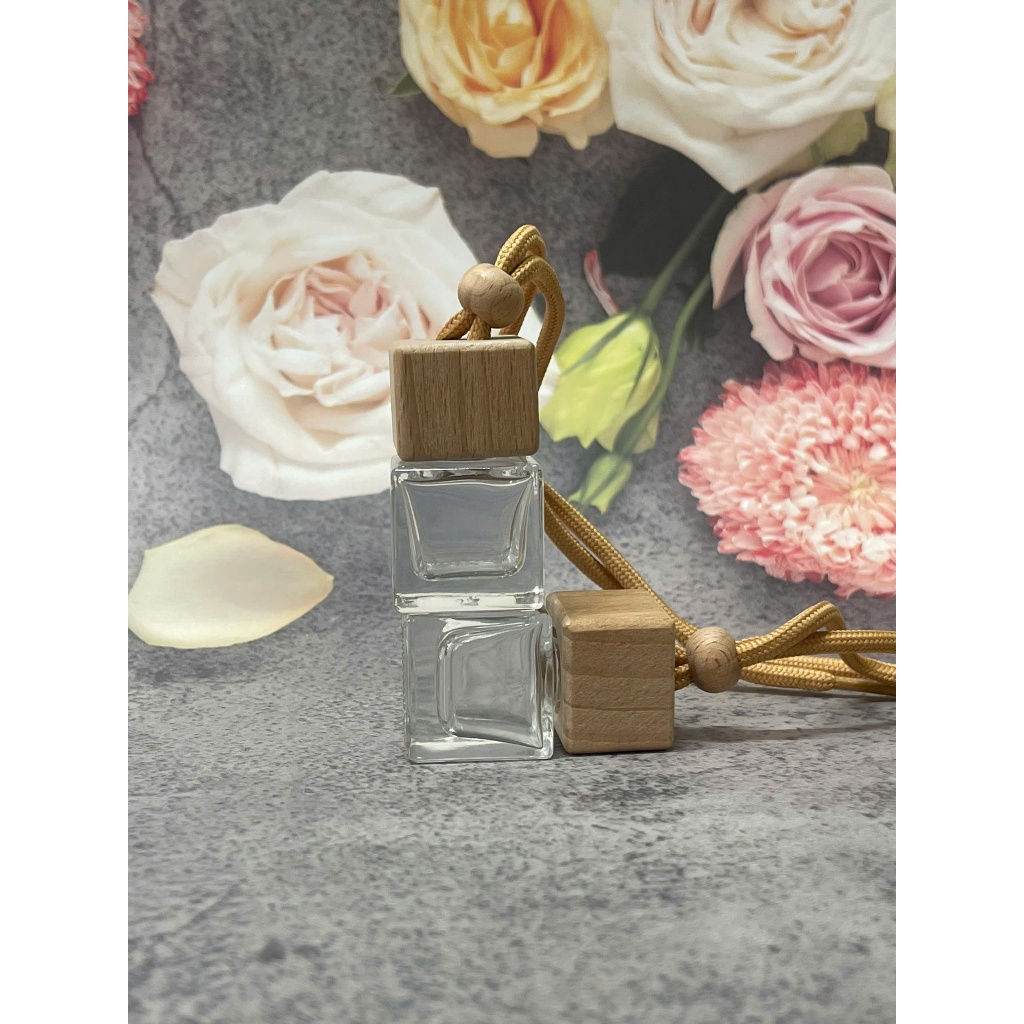 LỌ TINH DẦU TREO 10ML (TRỤ VUÔNG)