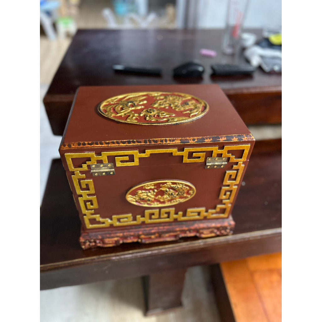 Tráp để đồ hầu đồng