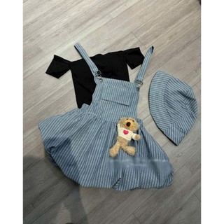 Set yếm thời trang nữ hot trend giới trẻ áo chất Thun gân thoải mái trễ vai tay ngắn váy chất Lennin sọc kèm gấu xinh