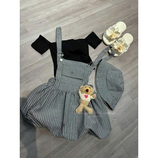 Set yếm thời trang nữ hot trend giới trẻ áo chất Thun gân thoải mái trễ vai tay ngắn váy chất Lennin sọc kèm gấu xinh