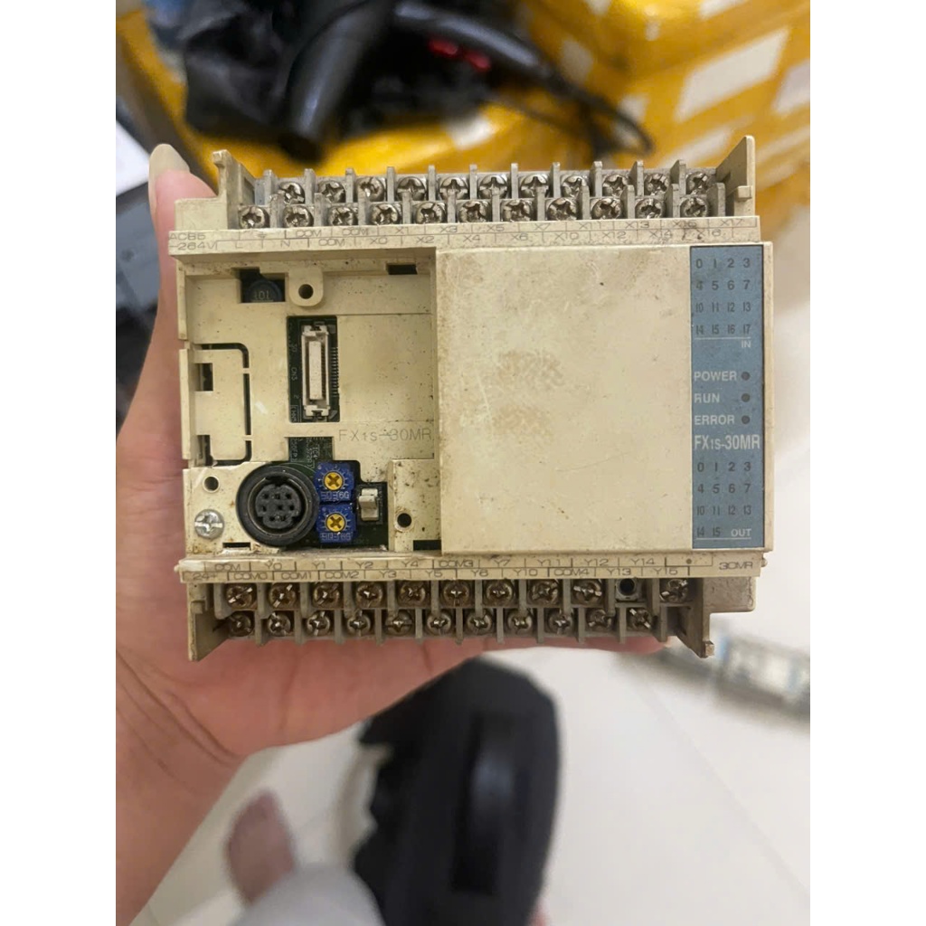 PLC Mitsubishi FX1S-30MT-001 FX1S 30MR (16 In / 14 Out Transistor