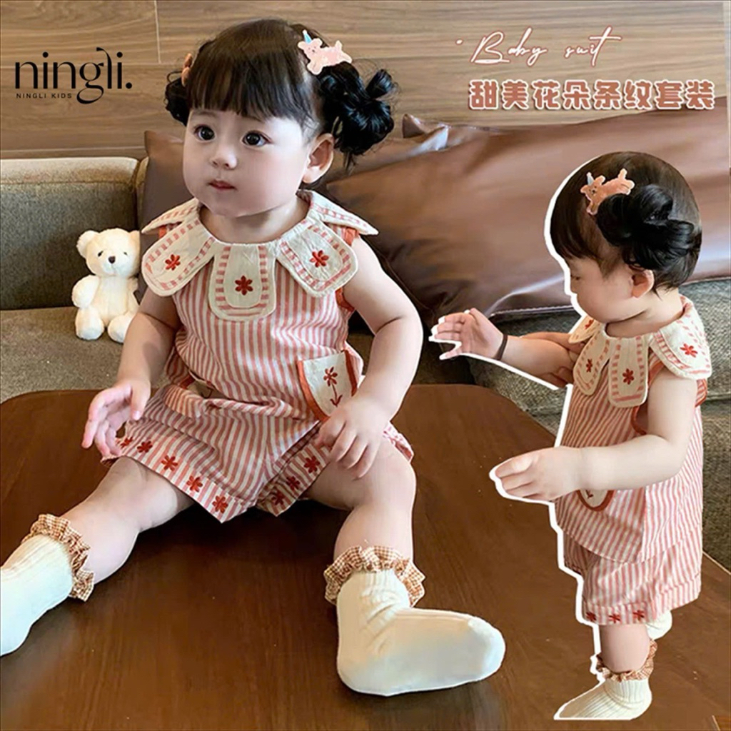 (Order) Bộ quần áo kẻ sọc đỏ hoạ tiết hoa, cổ hình bông hoa đáng yêu danhg cho bé gái