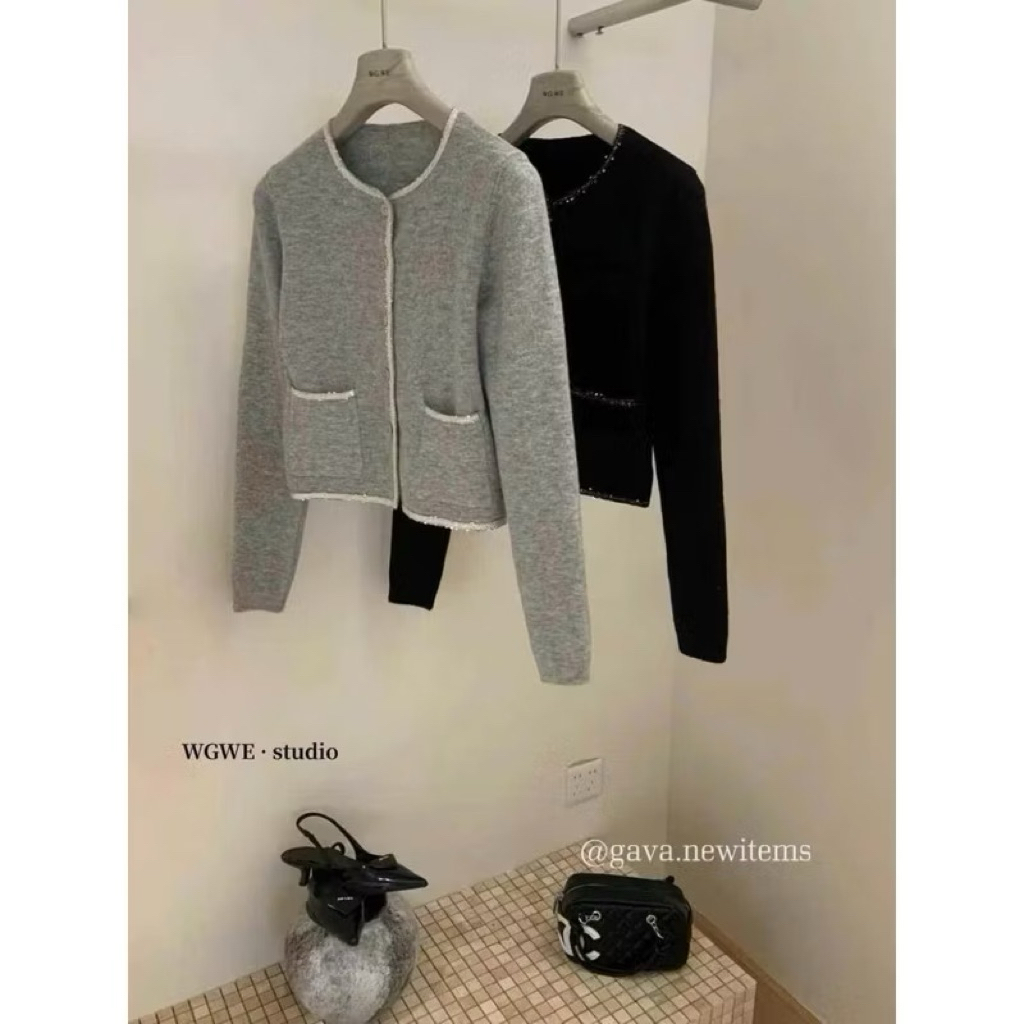 SALE LẺ MÀU SOCK MÀU GHI [WGWE]ÁO LEN THU ĐÔNG ĐÍNH NHŨ SIU XINV CHÍNH HÃNG WGWE
