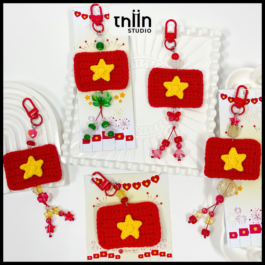Móc khóa cờ Việt Nam bằng len THIIN STUDIO, keychain cờ len handmade ...