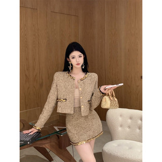 Set dạ tweet gồm áo khoác + chân váy viền bling bling