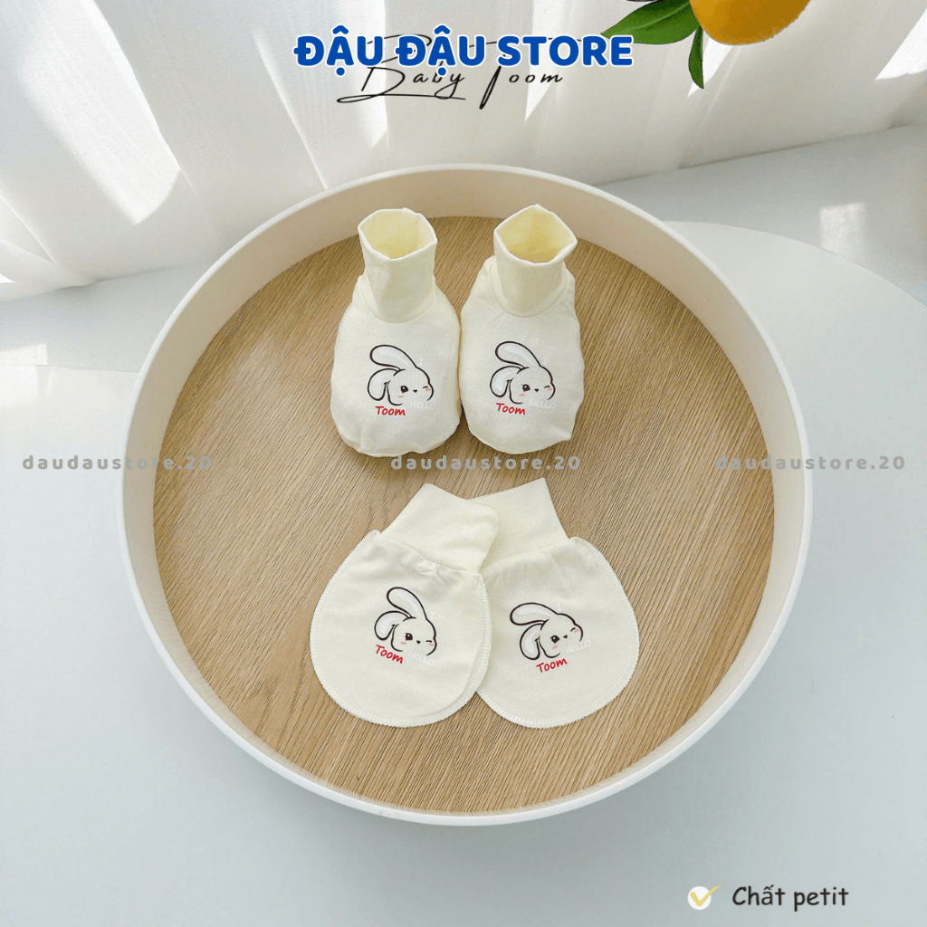 Bao Tay Bao Chân BABY TOOM Thun Lạnh Petit Cho Bé Sơ Sinh mềm mịn co giãn in họa tiết Đậu Đậu Store