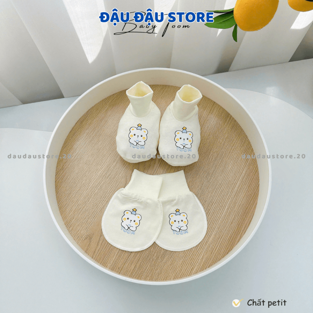 Bao Tay Bao Chân BABY TOOM Thun Lạnh Petit Cho Bé Sơ Sinh mềm mịn co giãn in họa tiết Đậu Đậu Store