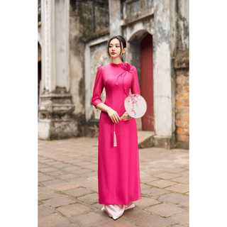 Áo dài Lamia Design AD138 chất liệu tơ ánh lót lụa ngọc trai, màu hồng trẻ trung phối iểm nhấn nụ hoa kết đính tinh tế