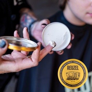 Sáp vuốt tóc Reuzel Served Head Pomade 95g