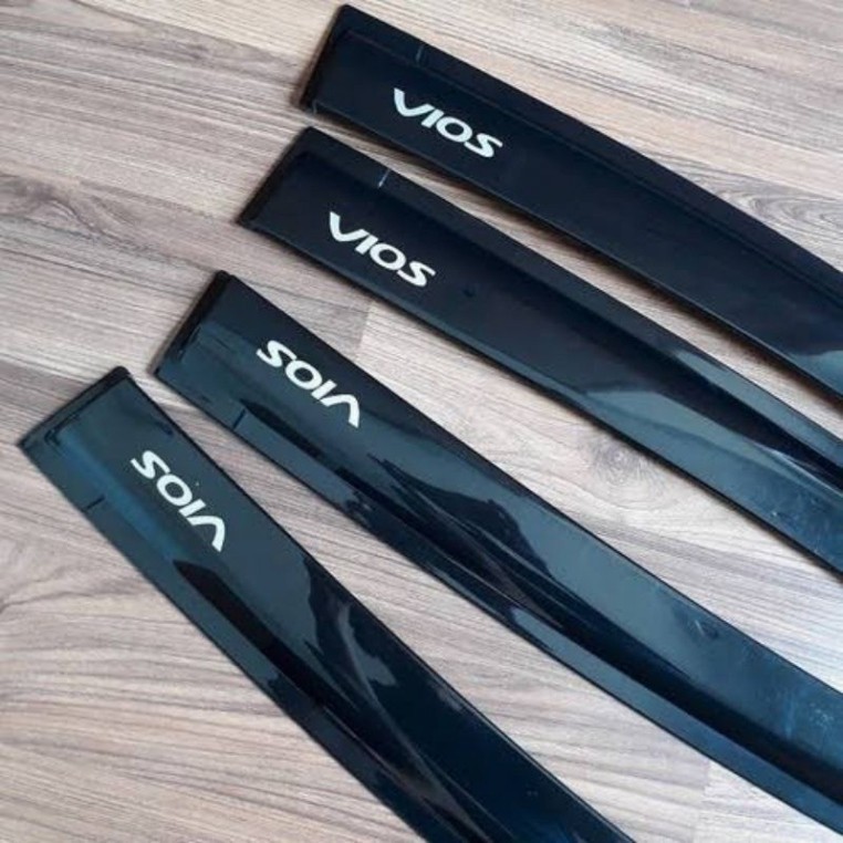 Vè che mưa xe Toyota Vios 2008 - 2023 Nhựa Đen Thái cao cấp, dày dặn, sáng bóng