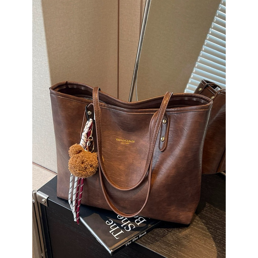 Túi xách công sở tote tặng kèm charm gấu size 30 vừa laptop, A4 đi làm đi chơi siêu xinh