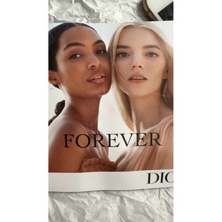 Kem nền dio Lâu Trôi Forever Foundation