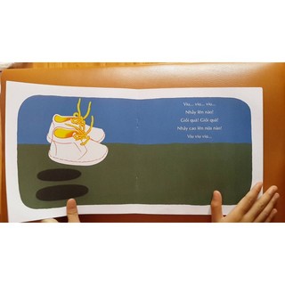 Sách - Ehon Nhật Bản - Giày Nhỏ Đi Thôi (Tái bản)