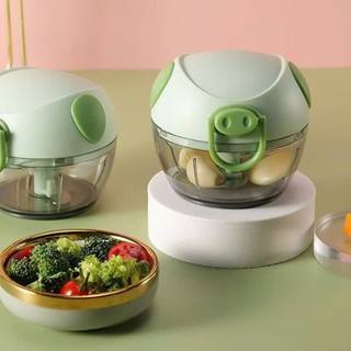 MÁY XAY CON HEO MINI DỄ THƯƠNG TIỆN DỤNG - Máy Xay Tỏi Bằng Tay Kéo Dây,Dụng Cụ Xay Tỏi Ớt Rau Củ Đa Năng