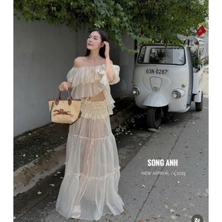 Set áo trễ vai nhún bồng bèo xòe phối chân váy maxi tơ dáng dài xinh xắn cá tính cho nàng đi chơi  – BaoTrang.clothes