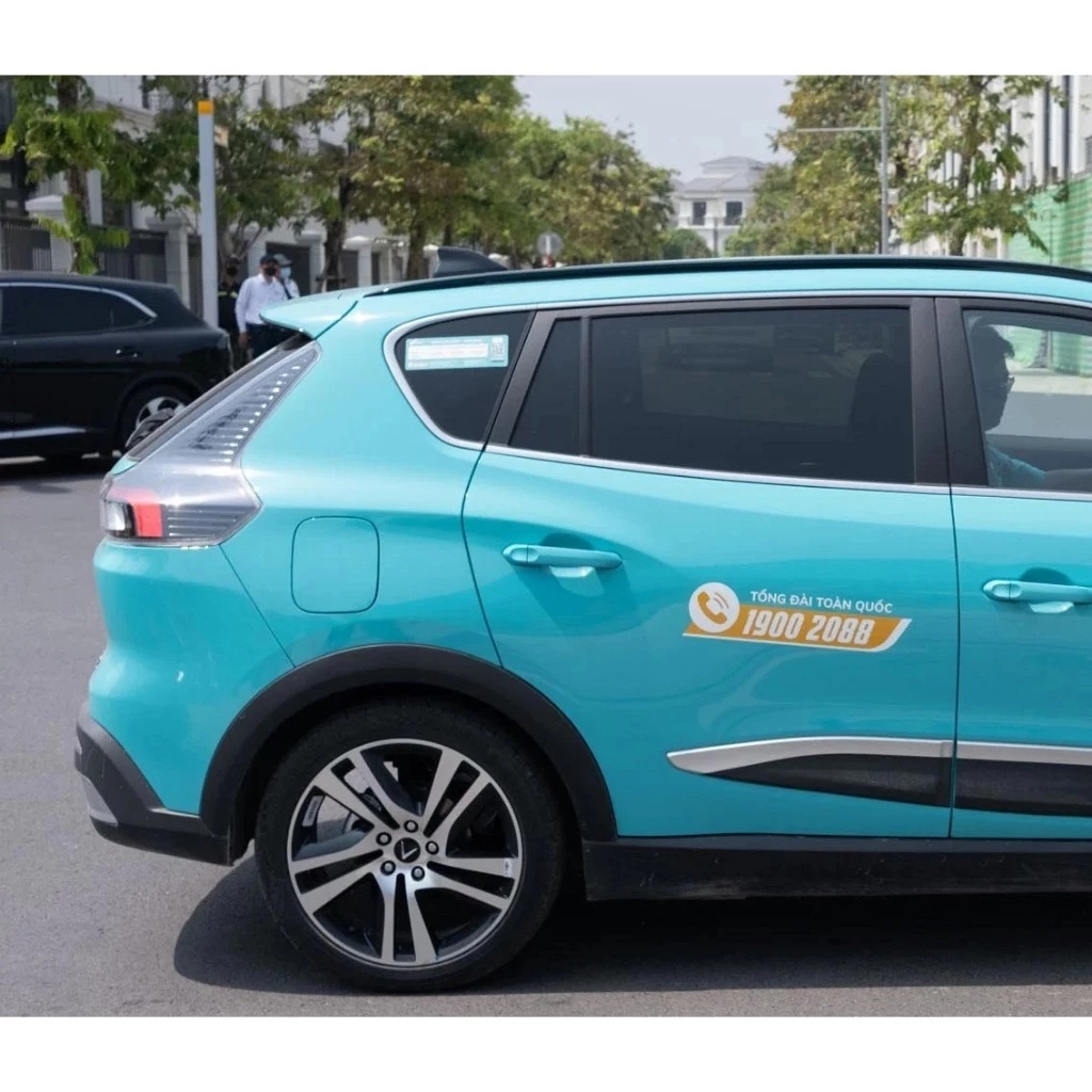 tem dán xanh SM,tem dán ô tô taxi SM,xe máy bike Sm ,mũ bảo hiểm