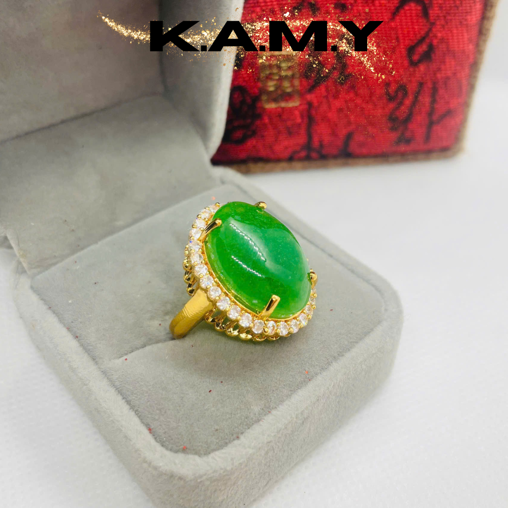 Nhẫn Nữ Đá Màu Xanh Lá Viền Đá Trắng K.A.M.Y – Thiết Kế Nổi Bật, Phong Cách Trang Nhã