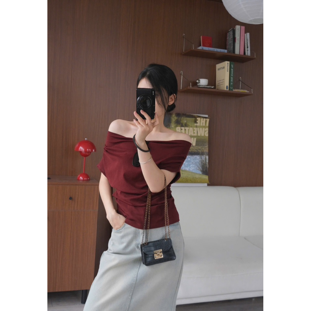 Áo thun trơn cổ thuyền trễ vai dáng ôm Áo Kiểu Nữ the.sweaterweather TSW