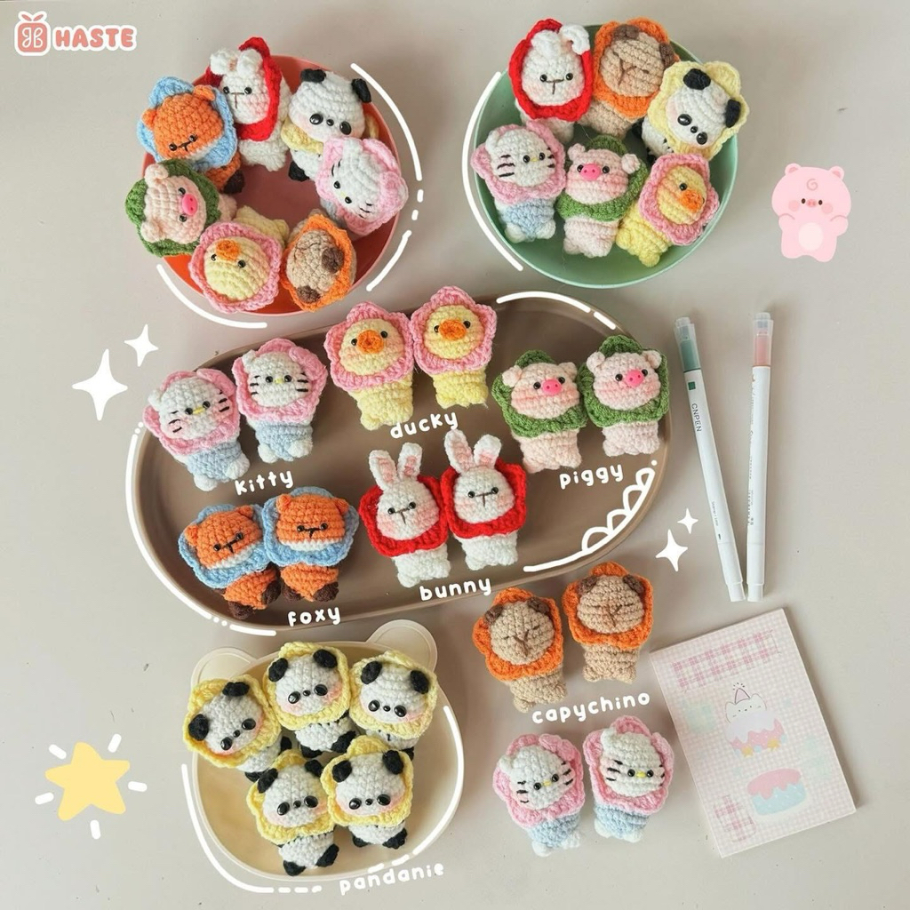Móc Khoá Len Cartoon Mini Thú Đeo vòng Hoa Heo Capybara Kitty Animal Cosplay Đội Mũ Handmade Dễ Thương
