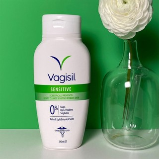 Dung dịch vệ sinh phụ nữ Vagisil Sensitive Daily Intimate Wash (240ml)