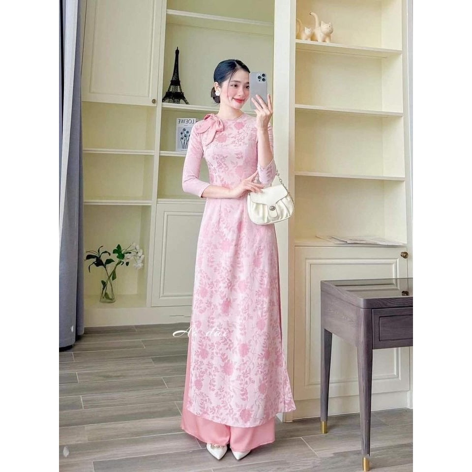 Áo Dài Chất Liệu Gấm Hoa Cao Cấp Họa Tiết Đính Kết Thủ Công Tỉ Mỉ - Gấm Hồng Nơ Cổ Tròn