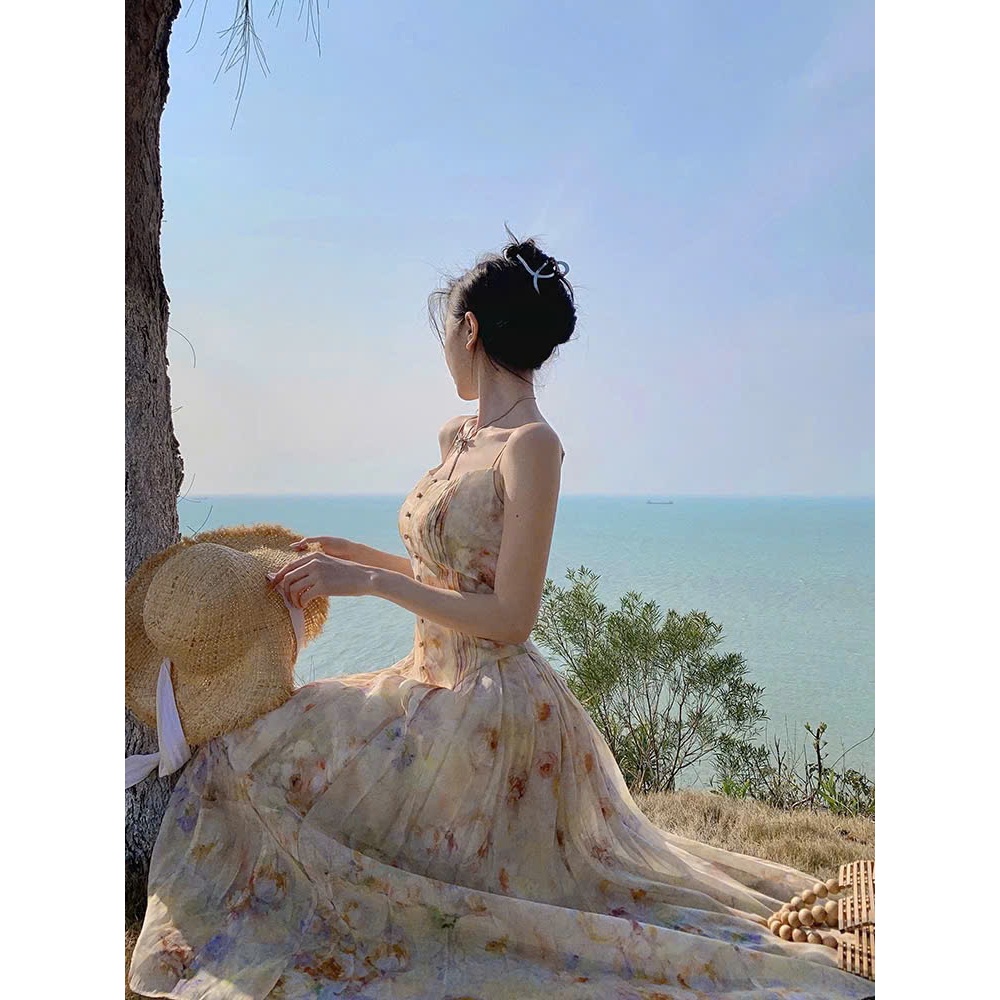 Đầm Hai Dây Xếp Ly Eo Nút Bọc Dáng Dài – Nữ Tính, Thanh Lịch, Sang Trọng