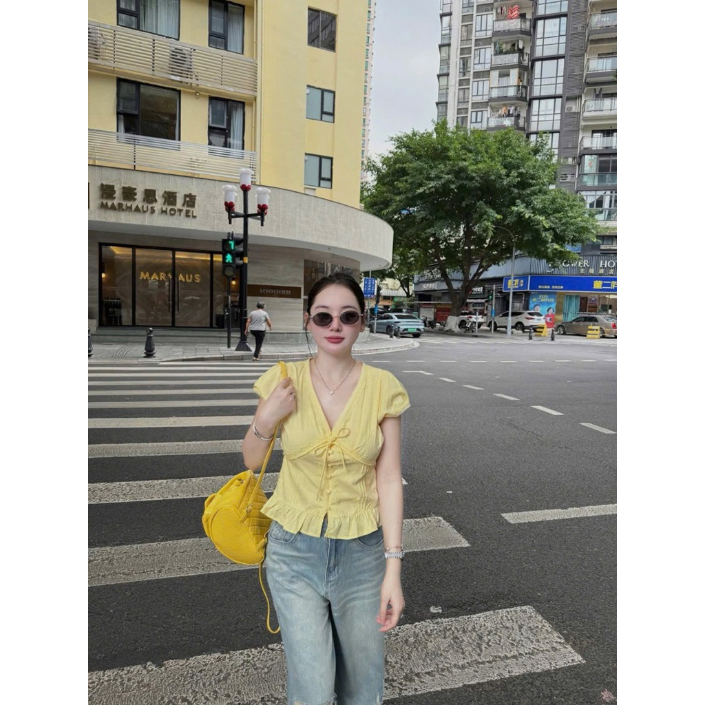 [𝐒𝐮𝐙𝐲] Áo Thô Tay Bồng Cổ V QCCC Loại 1 (45-50kg ng eo thon )