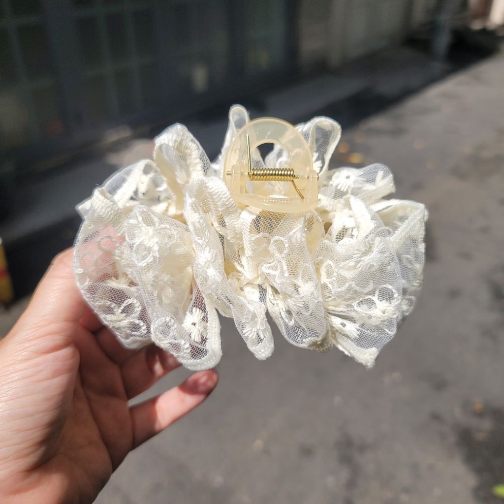 Nơ ren trắng