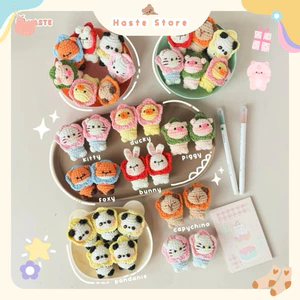 Móc Khoá Len Cartoon Mini Thú Đeo vòng Hoa Heo Capybara Kitty Animal Cosplay Đội Mũ Handmade Dễ Thương
