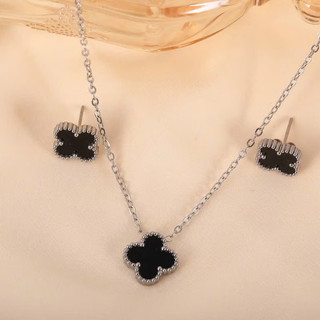 set trang sức cỏ 4 lá 2 món dây viền bạc nhẹ nhàng-video shop quay