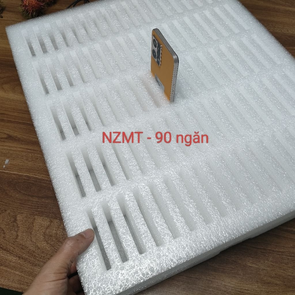 Khay xốp đựng điện thoại, màn hình giá xưởng