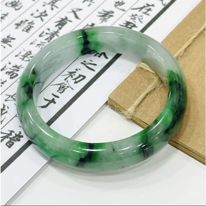Vòng Cẩm Thạch Vân Sơn Thuỷ Bản Hẹ - Ngọc Trai Trường Thịnh