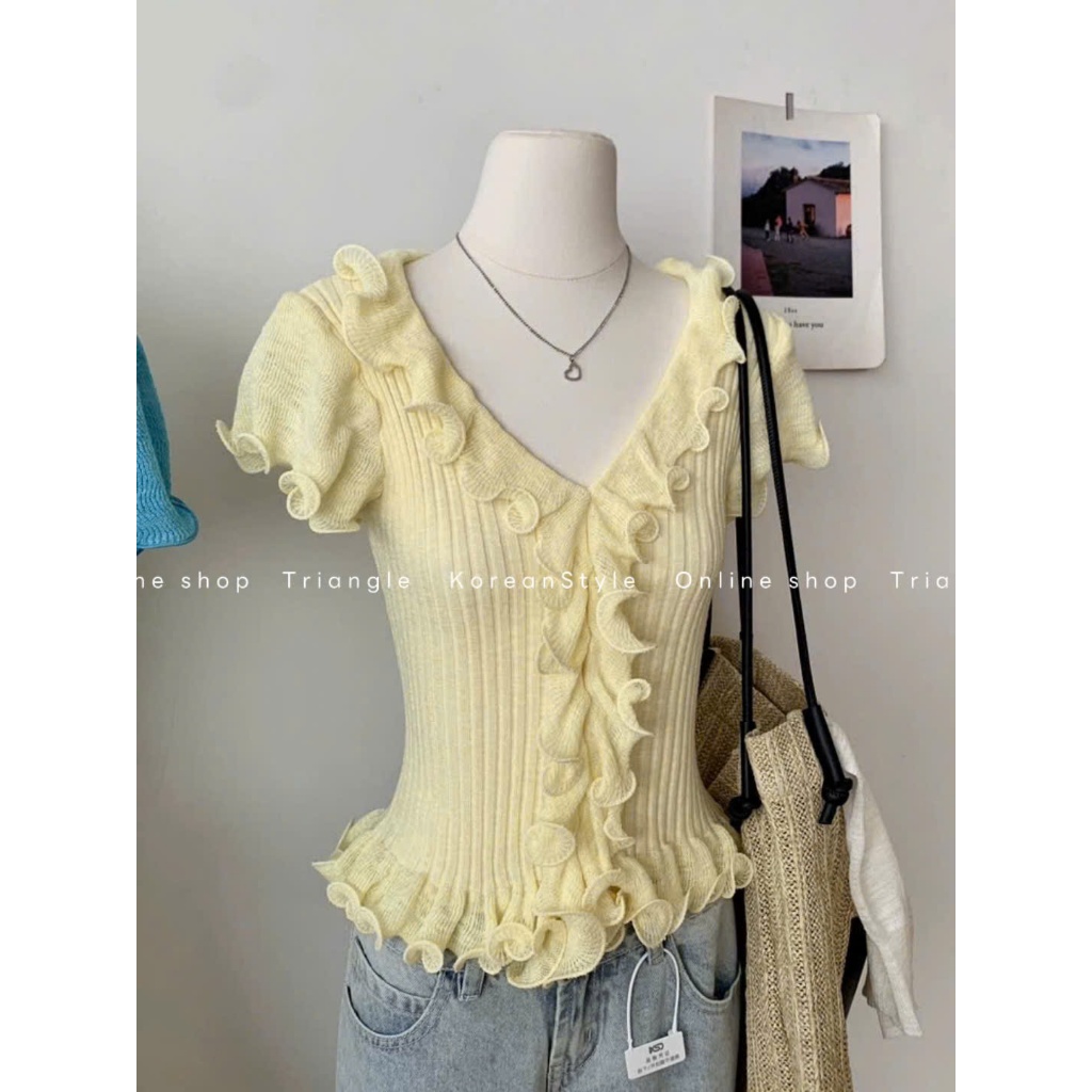 Triangle - Rolling knitted (Cân nhắc kỹ, return is not welcomed) - Áo dệt mỏng bèo Hàn Quốc phong cách thanh lịch