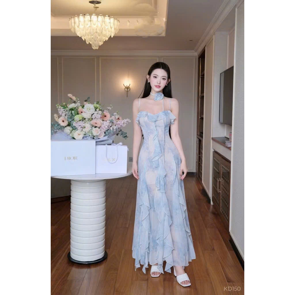 Đầm Maxi Hai Dây Voan Xanh Dương – Nữ Tính, Bay Bổng, Dạo Biển & Sống Ảo