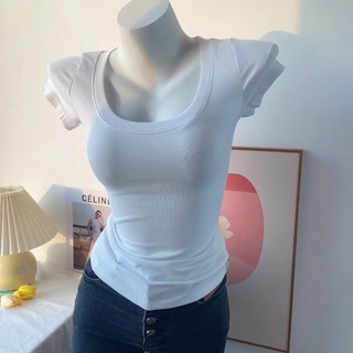 Áo Croptop Babytee Cổ Rộng Vuông Xinh Xắn