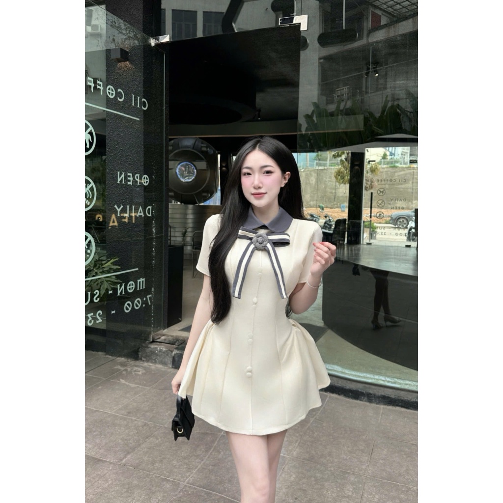 (Sẵn Hỏa Tốc) Váy Tuyết Mưa cổ sen form bồng siêu hack eo kèm tag hoa trà siêu xinh Sẵn SỈ