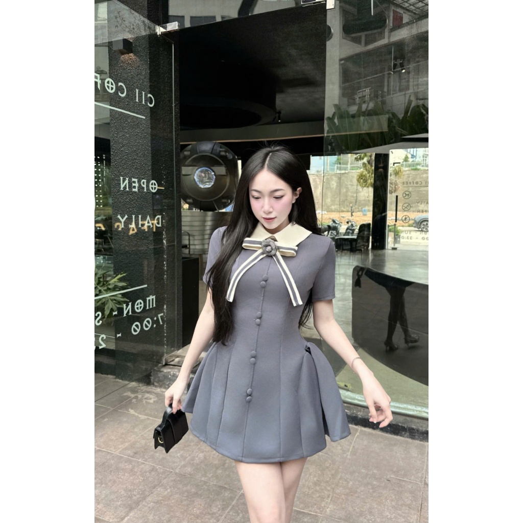 (Sẵn Hỏa Tốc) Váy Tuyết Mưa cổ sen form bồng siêu hack eo kèm tag hoa trà siêu xinh Sẵn SỈ
