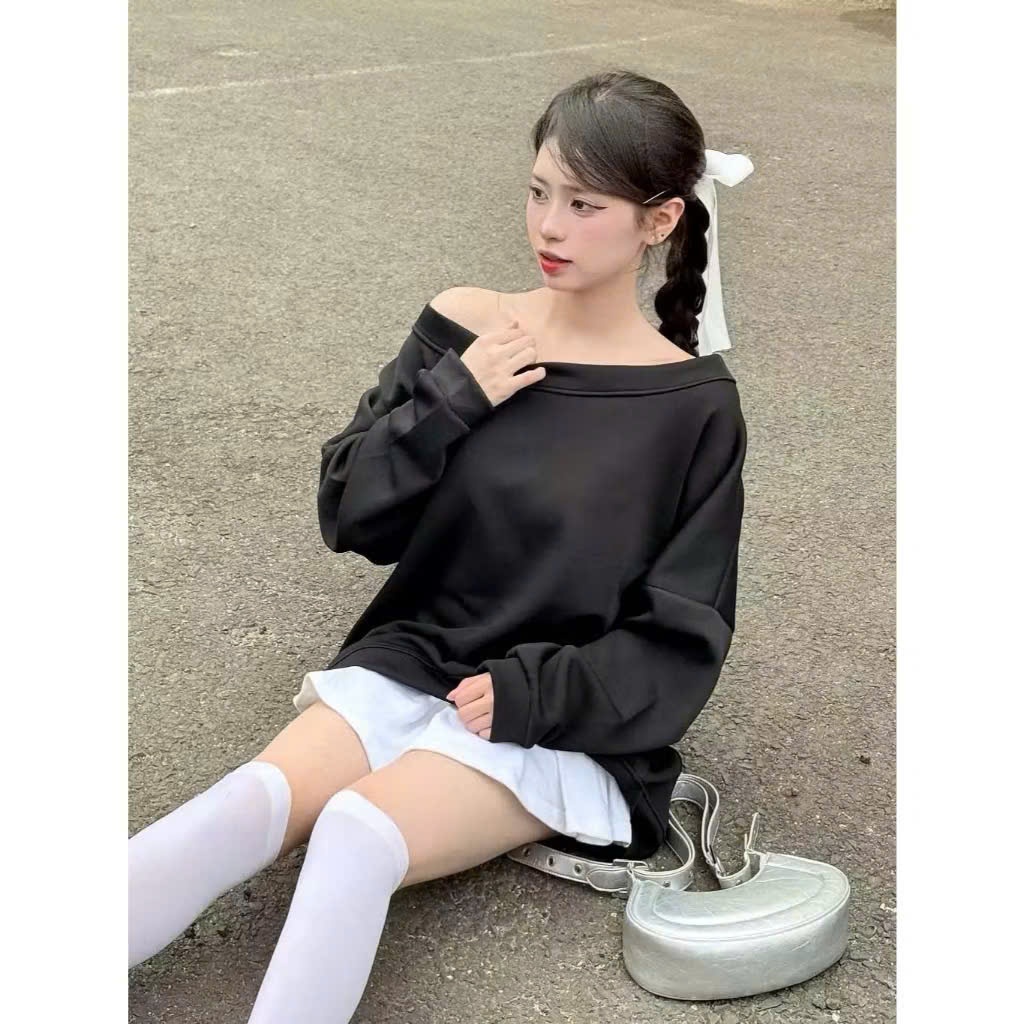 Áo Khoác Hello Kitty nữ local brand Trắng form rộng mùa đông áo dài tay sweater trễ vai SSL