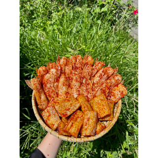 MIX 2 LOẠI NẠC VÀ ỨC CÁ DỨA VỊ ỚT GÓI 500G (tặng kèm mắm me)