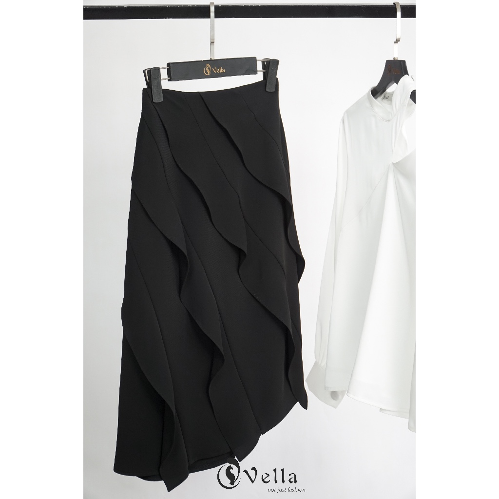 Chân váy bút chì đen dáng dài công sở nữ – Bèo vạt xéo tôn dáng – Vella Fashion VV25129