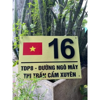 Bảng Số Nhà Có Hình Lá Cờ.  Alcorest  Vàng Xước + Mica dán nổi