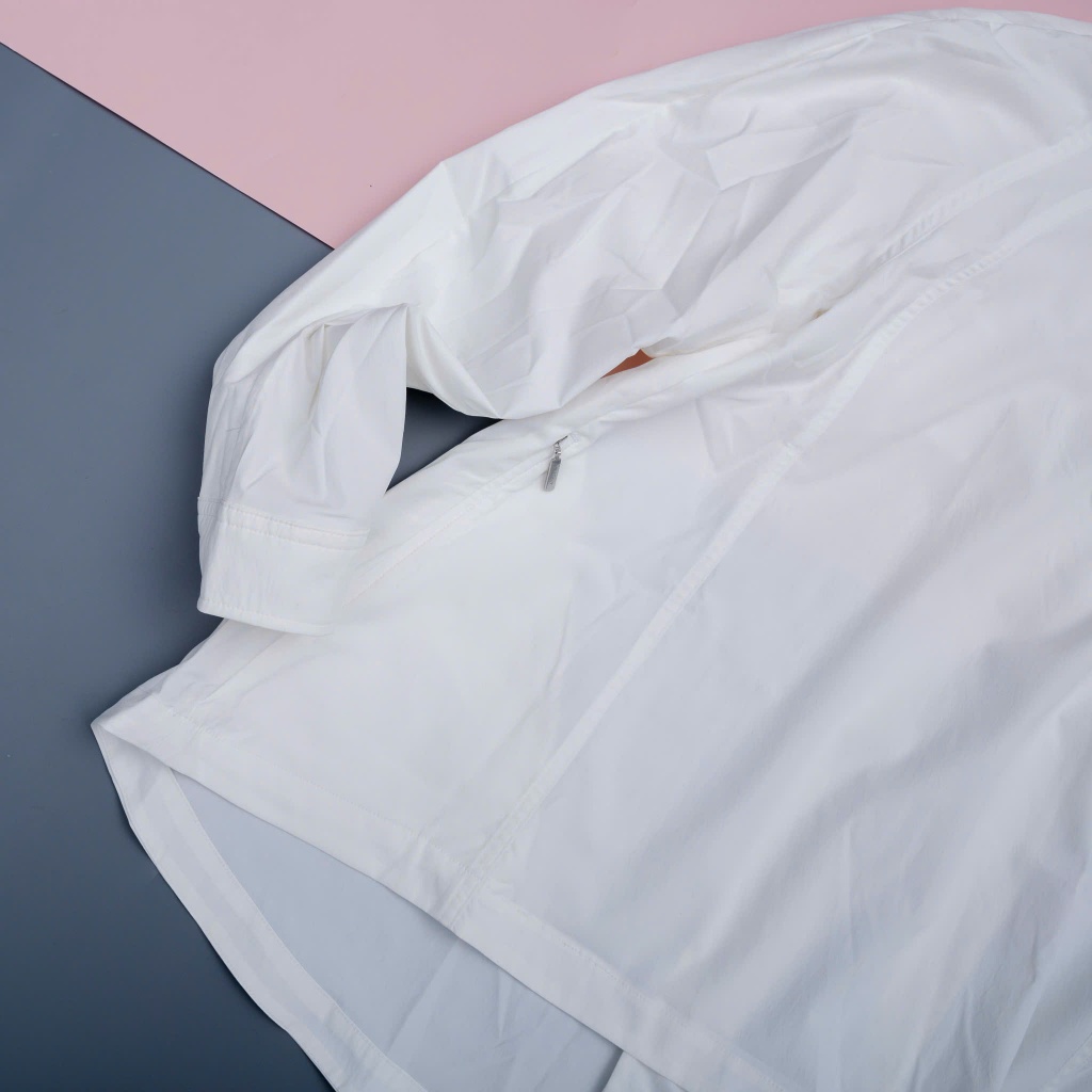 ATHLETA ÁO TAY DÀI CỔ KIỂU WHITE SIZE S (240826045)