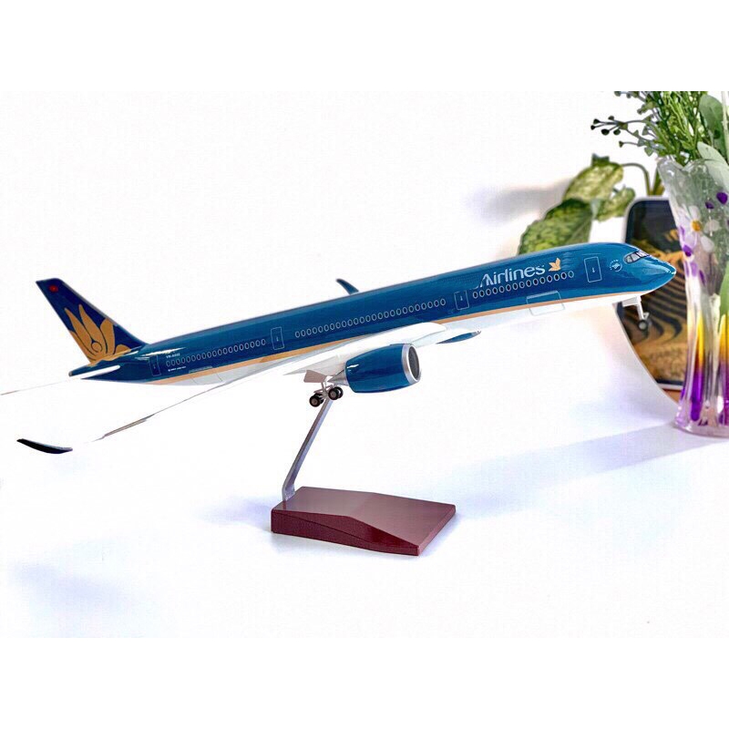 Mô Hình Máy Bay Việt Nam VNA Boeing B787 – Dài 47cm | Có Đèn LED & Bánh Xe | Sang Trọng & Chân Thật