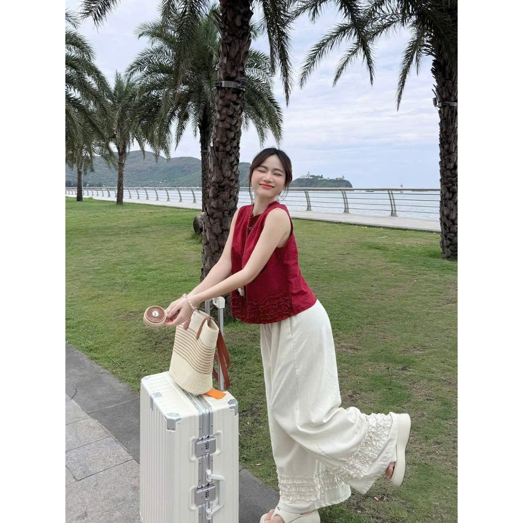 set bộ đũi vân mây, áo sát nách quần ống rộng phối viền bèo với thiết kế trẻ trung xinh đẹp