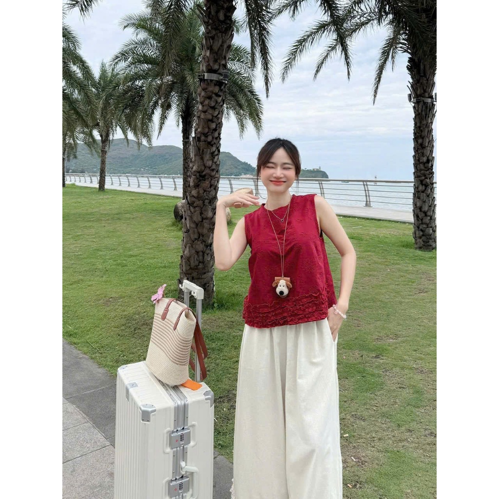 set bộ đũi vân mây, áo sát nách quần ống rộng phối viền bèo với thiết kế trẻ trung xinh đẹp