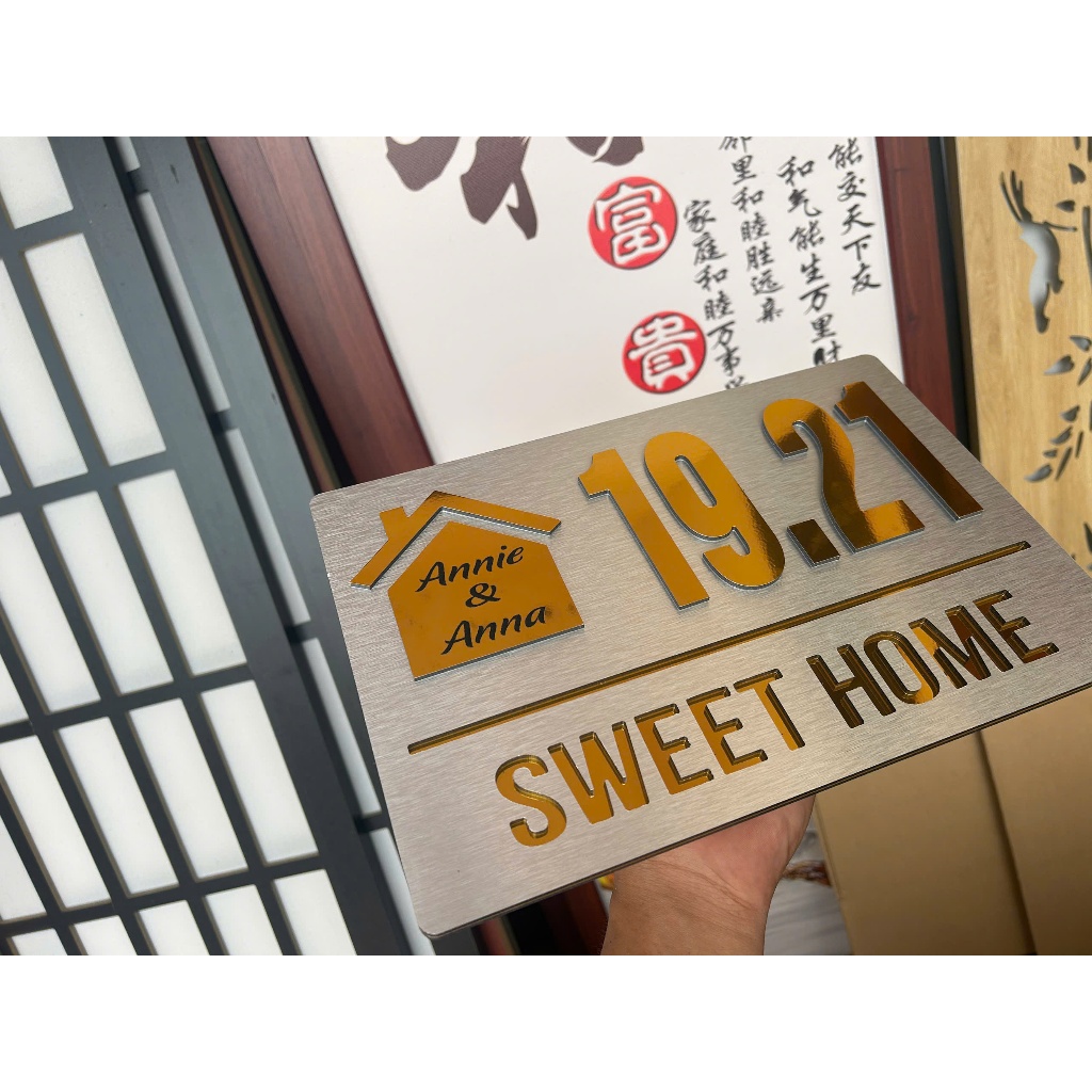 Biển số nhà,, biệt thự, chung cư. Màu xước bạc + Alu vàng gương CAO CẤP